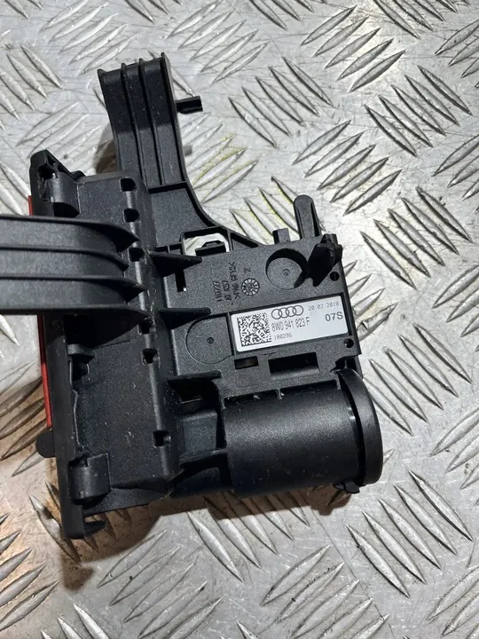 AUDI A5 8W Distribuidor de energia 8W0941823F image 2