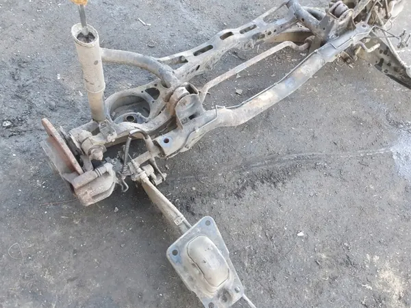 Achterophanging balk OEM - Gebruikt voor VW Touran 04R 2.0TDI image 4