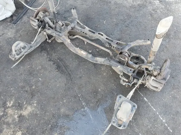 Achterophanging balk OEM - Gebruikt voor VW Touran 04R 2.0TDI image 6