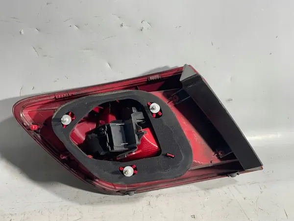 Luz trasera derecha Seat Ibiza IV Kombi LED image 2