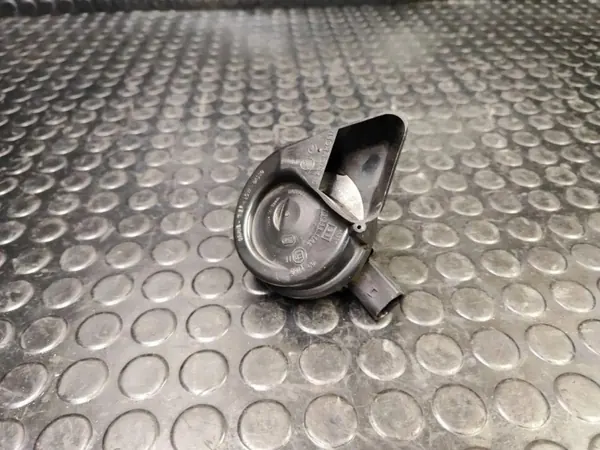 Bocina OEM 4H0951221B para Audi A8 D4 - Usado image 5