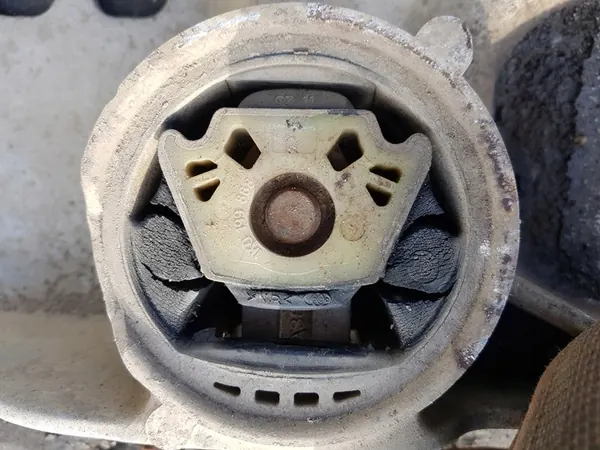 VW TIGUAN I 5N 06-15 2.0 TDI Supporto Motore 3C0199369H image 4