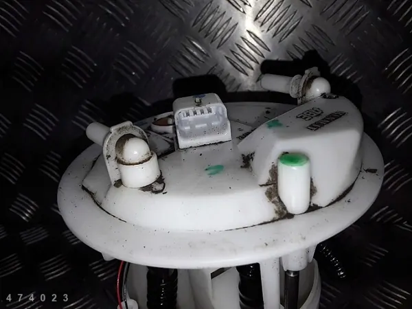 Renault bränslesensor OEM 8200689199 - Begagnad image 4