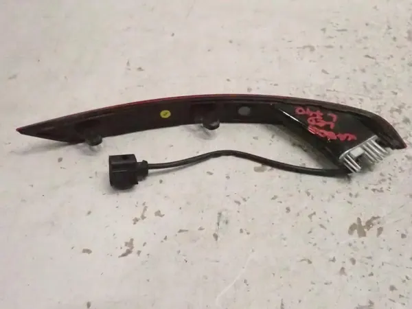 OEM 57A945701B Vänster bakstödfängsreflektor LED image 5