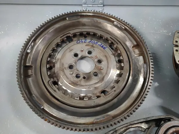 VW GOLF VII Volante Duplo Embrague 0AM141017CC LUK image 2