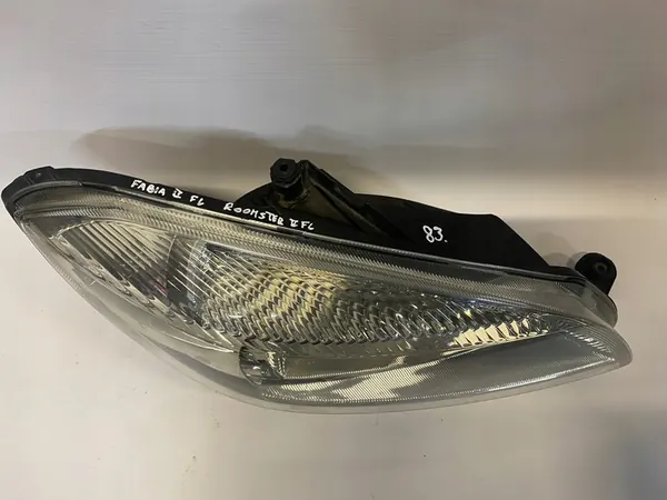 SKODA FABIA II LIFT Farol Direito 2010-2014 image 4