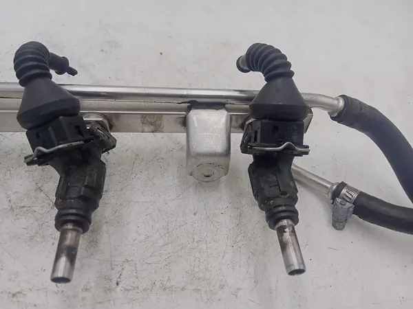 Rampa carburante 1.8 Turbo VW Audi Skoda 06A906031AB image 2