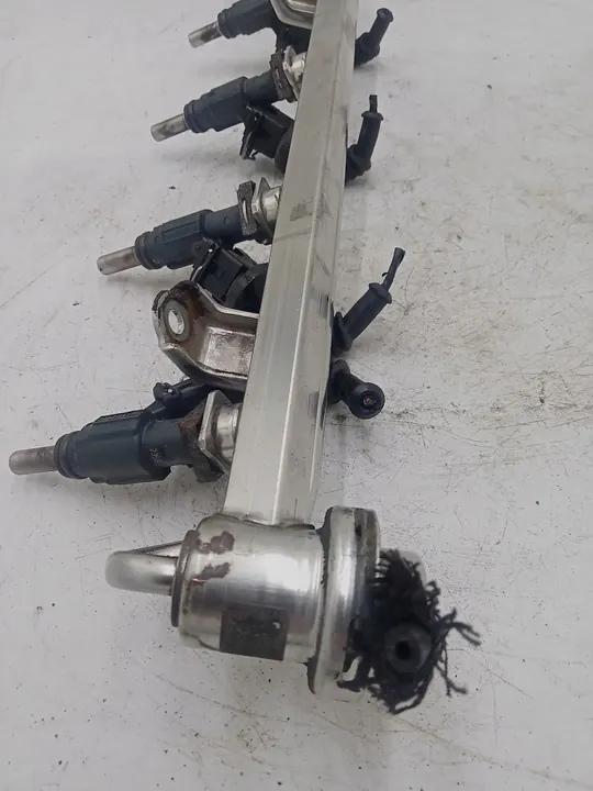 Rampa carburante 1.8 Turbo VW Audi Skoda 06A906031AB image 5