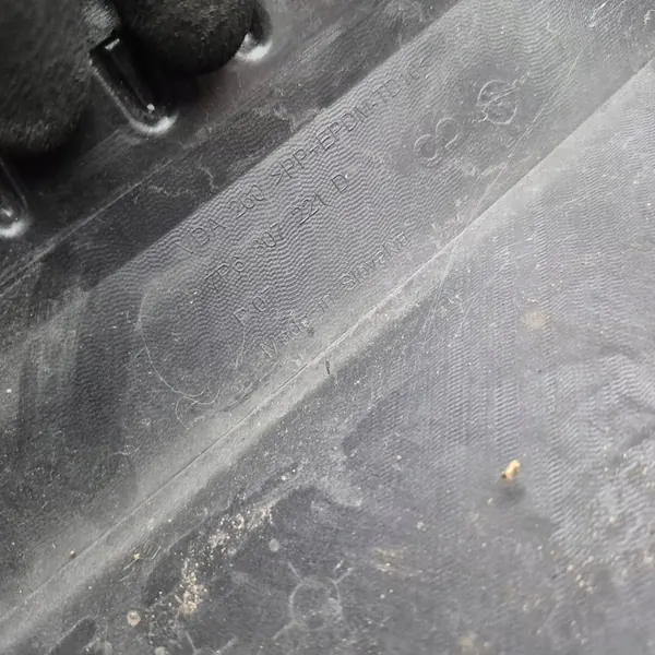 Paraurti anteriore VW Touareg II PDC 7P6807221D image 10