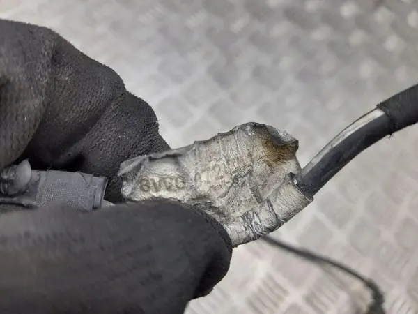 Capteur ABS avant gauche Audi A4 S4 B9 2016 OEM 8W0072251 image 2