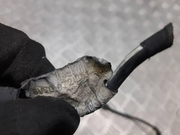 Capteur ABS avant gauche Audi A4 S4 B9 2016 OEM 8W0072251 image 4