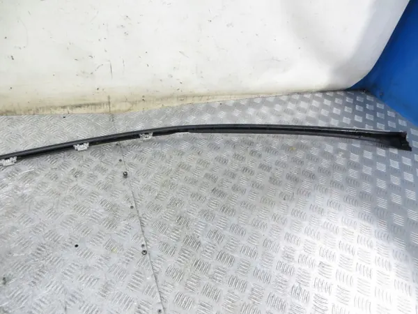 Mercedes W205 takräcke höger OEM 116/099 image 6