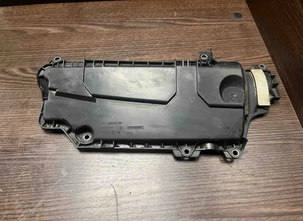 Couvercle de soupape OEM 8200805844 Master III 2.3 DCI image 3