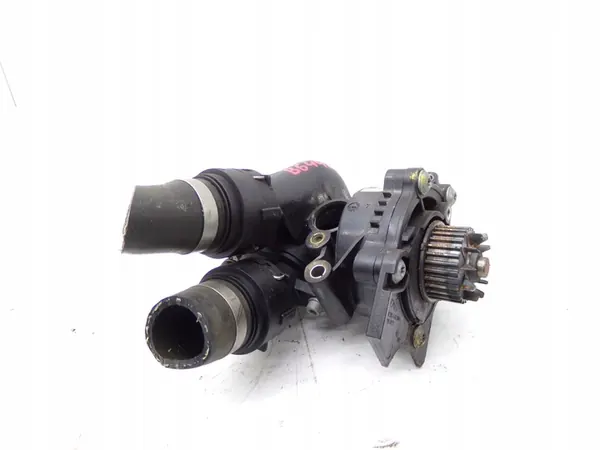 Vattenpump Audi A3 A4 A5 1.8 TFSI image 3