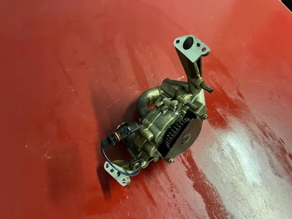 Oljepump OEM 0961391234 för Chrysler Town & Country image 3