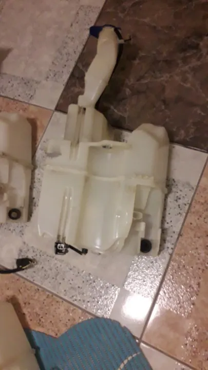 Waswatertank Volvo S60 V70 Origineel image 3