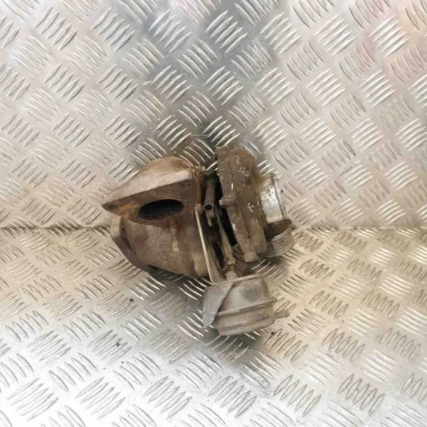 Turbo OEM 7231672 pour Volvo S60 2.4L - Occasion image 4