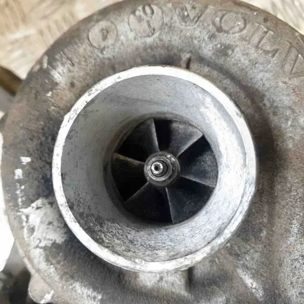 Turbo OEM 7231672 pour Volvo S60 2.4L - Occasion image 6