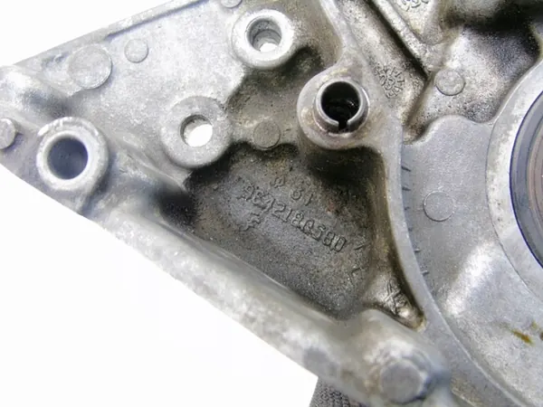 Pompe à huile d'occasion OEM 9642180580 pour moteur 2.0 image 6