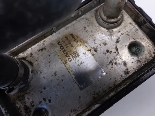 VOLVO C70 I 2.0 TURBO Vesiputki + Öljynjäähdytin image 3