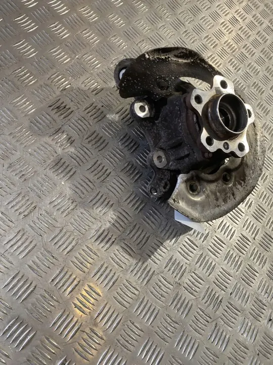 BMW Achterwielnaaf OEM UTO60706 - Gebruikt image 8