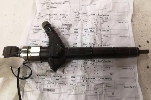 NISSAN PRIMERA Injektor 2.2L diesel 2002 OEM 16600BN800 image 2