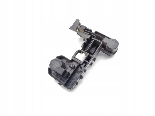 VW Touareg Achterlicht Houder OEM 7L6945259A Links image 6