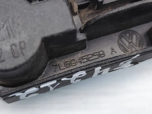 VW Touareg Achterlicht Houder OEM 7L6945259A Links image 7