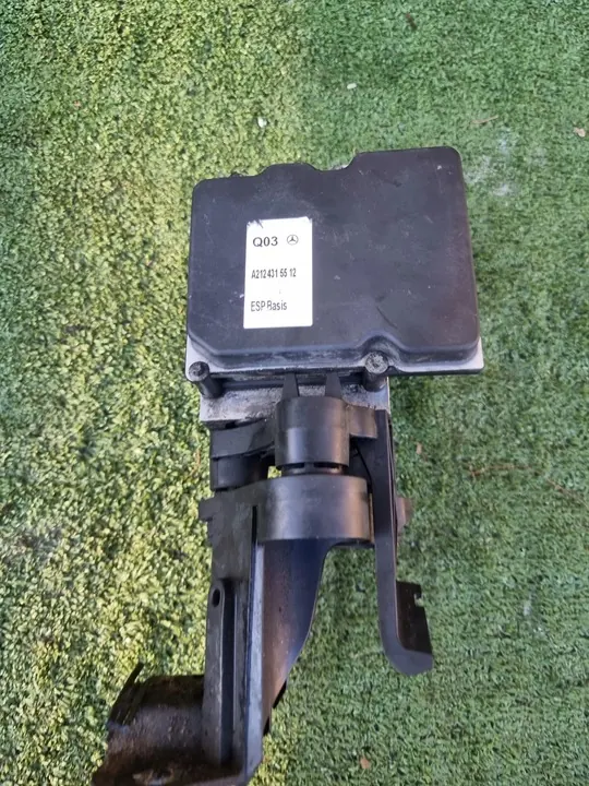 POMPE ABS MERCEDES W212 A2124315512 image 4