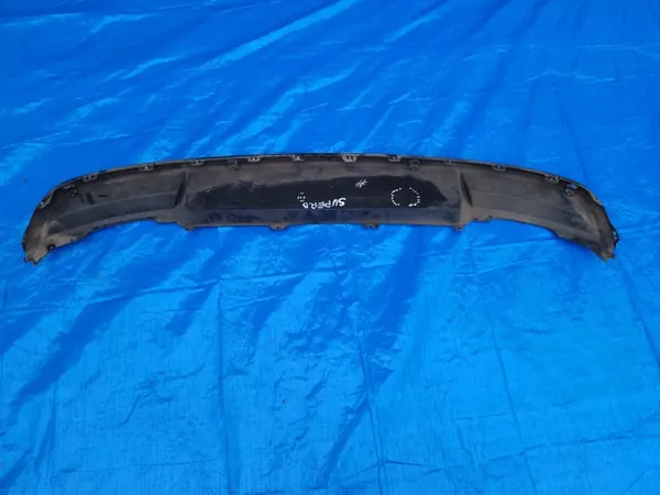 Diffuseur spoiler pare-chocs arrière Skoda OE OEM 3V5807521 image 6