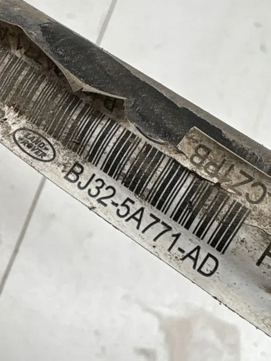 Land Rover Taka-akselin stabilointitanko OEM BJ325A771AD image 3