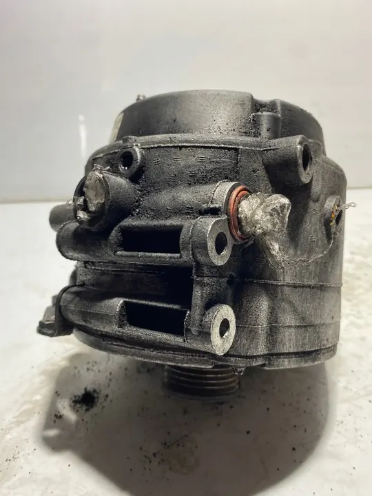Vaihtovirtageneraattori Mercedes 190A 2.2 CDI A0001501650 image 3