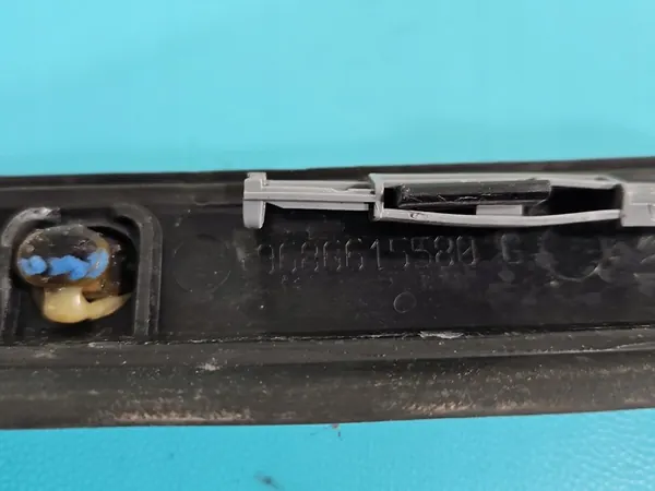 Garniture de fenêtre avant gauche Peugeot 508 I 10-18 9686615580G image 7