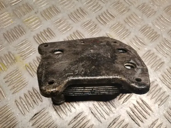 Arrefecedor de óleo Mercedes-Benz OEM 6121880101 Vito Viano image 3