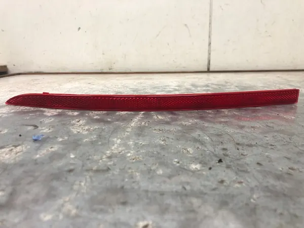 Vasen takavalon heijastin Skoda Octavia III image 2