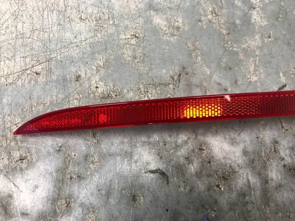 Vasen takavalon heijastin Skoda Octavia III image 4