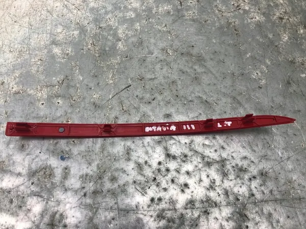 Vasen takavalon heijastin Skoda Octavia III image 5