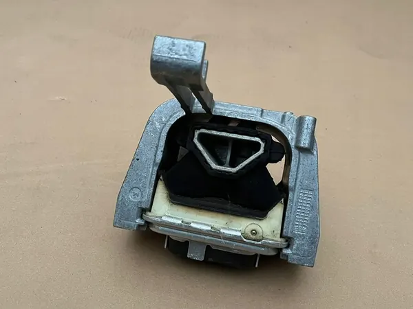 VW AUDI SKODA SEAT 1.8 2.0 TSI Soporte Motor 5Q0199262DD image 3