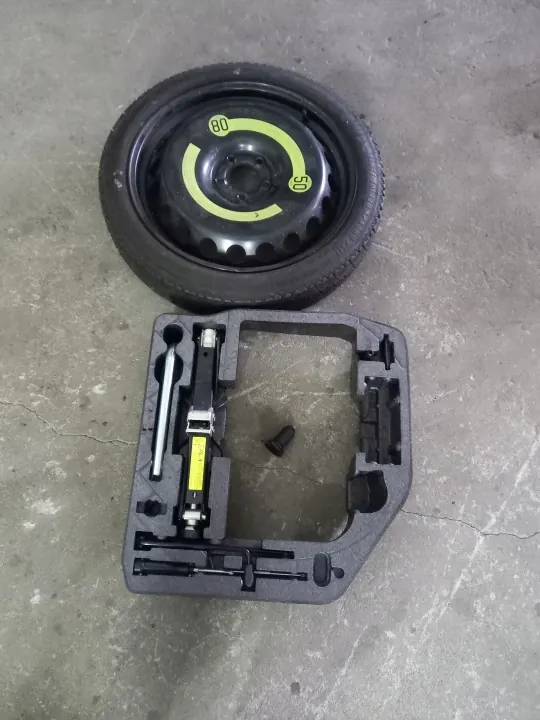 Roue de secours OEM 8K0601027 pour Audi A4 Avant 2010 image 2