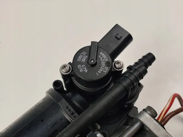 OEM 6794465 Luftfjädringskompressor för BMW 5 F10/F11 image 3