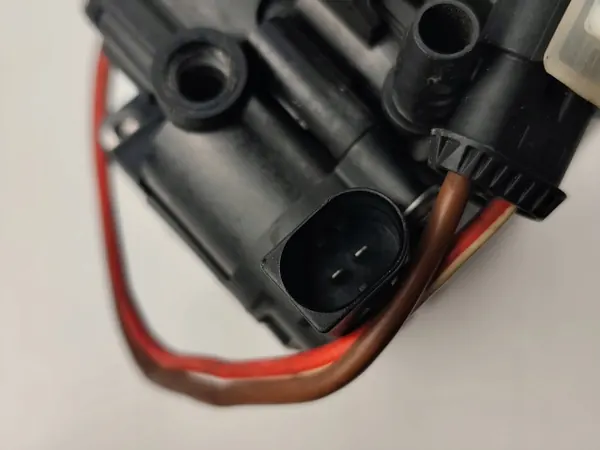 OEM 6794465 Luftfjädringskompressor för BMW 5 F10/F11 image 9