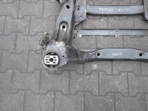 Bentley GT 2004 Etupalkki OEM 4x4OE004064 image 3