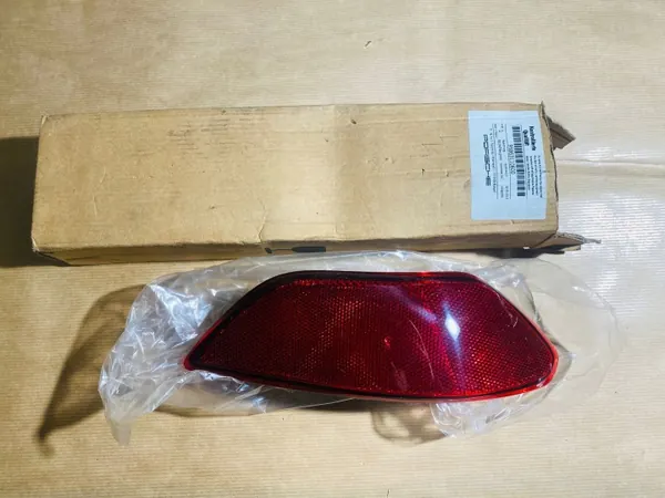 Refletor traseiro direito Porsche Cayenne OEM 95863110600 image 2
