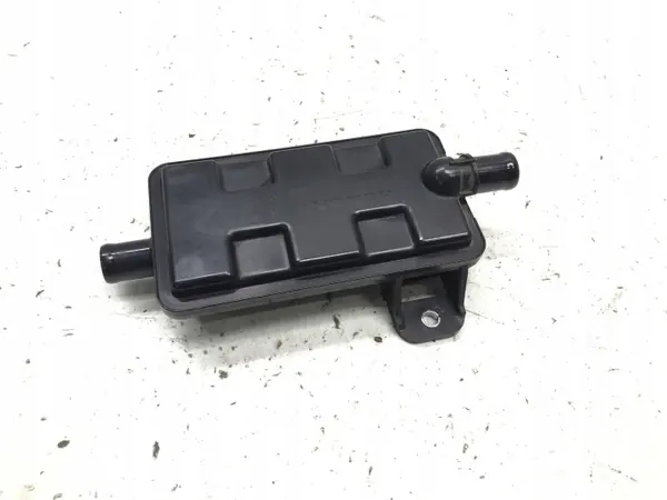 OEM C22832 Bränsleångakolfilter för Honda ZR-V image 2