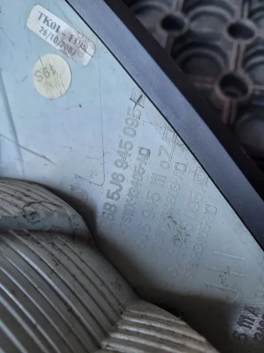 Luz trasera izquierda Skoda Fabia II image 3