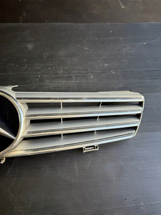Grelha Mercedes CLS320 2006 OEM Atrapa chłodnicy image 4