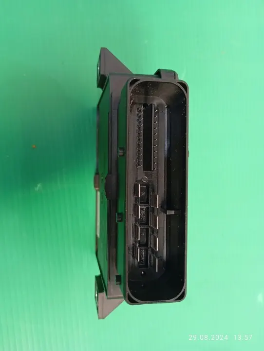 Module de frein à main Porsche Macan OEM 95B907801 image 3