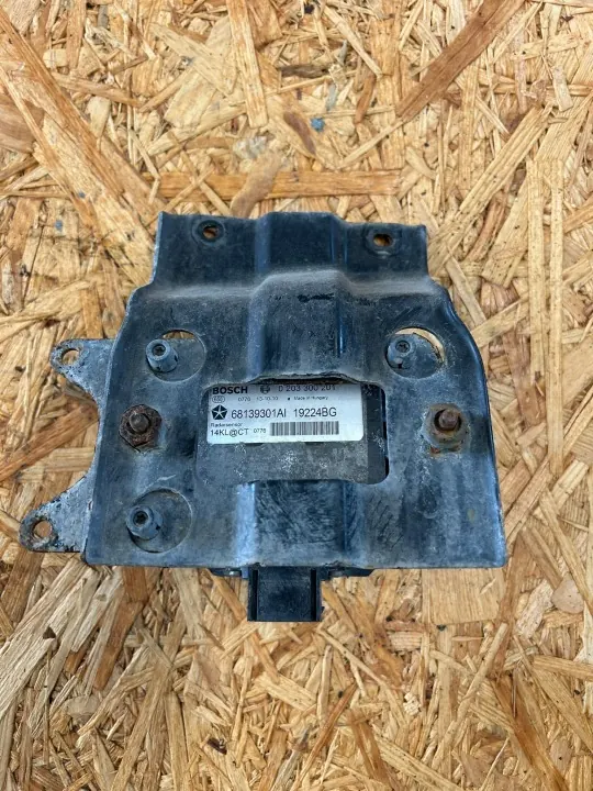 Jeep Cherokee KL Radarmodul OEM 68139301AI image 3