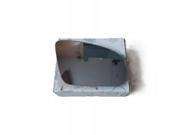 Insert Miroir Droit OEM A0998100616 - Mercedes W205 image 2