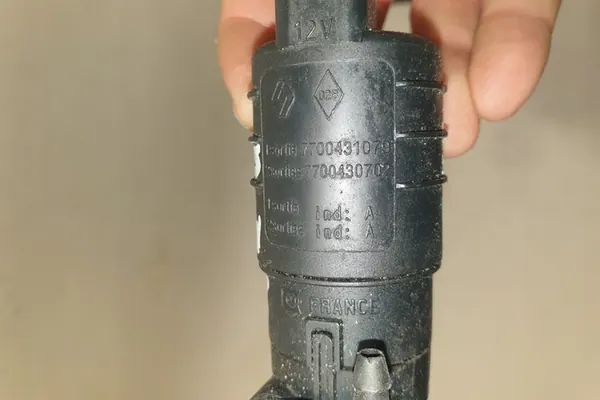 Tuulilasinpesurin pumppu RENAULT MEGANE I CLASSIC image 3